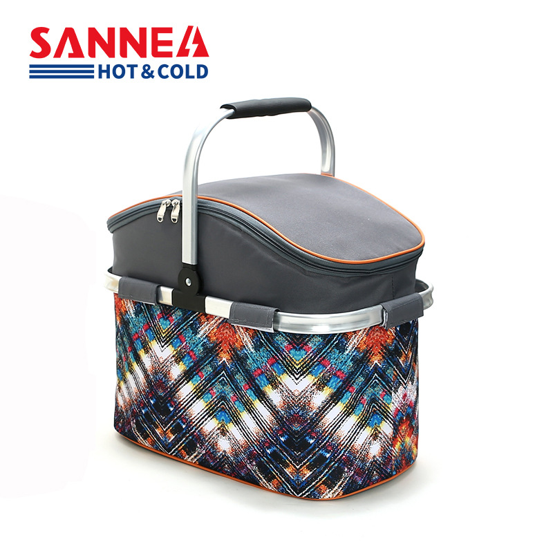 SANNE's new outdoor folding picnic basket, 26L portable hand-held insulated basket, aluminum foil takeout bag, cross-border ice pack Application Scenario