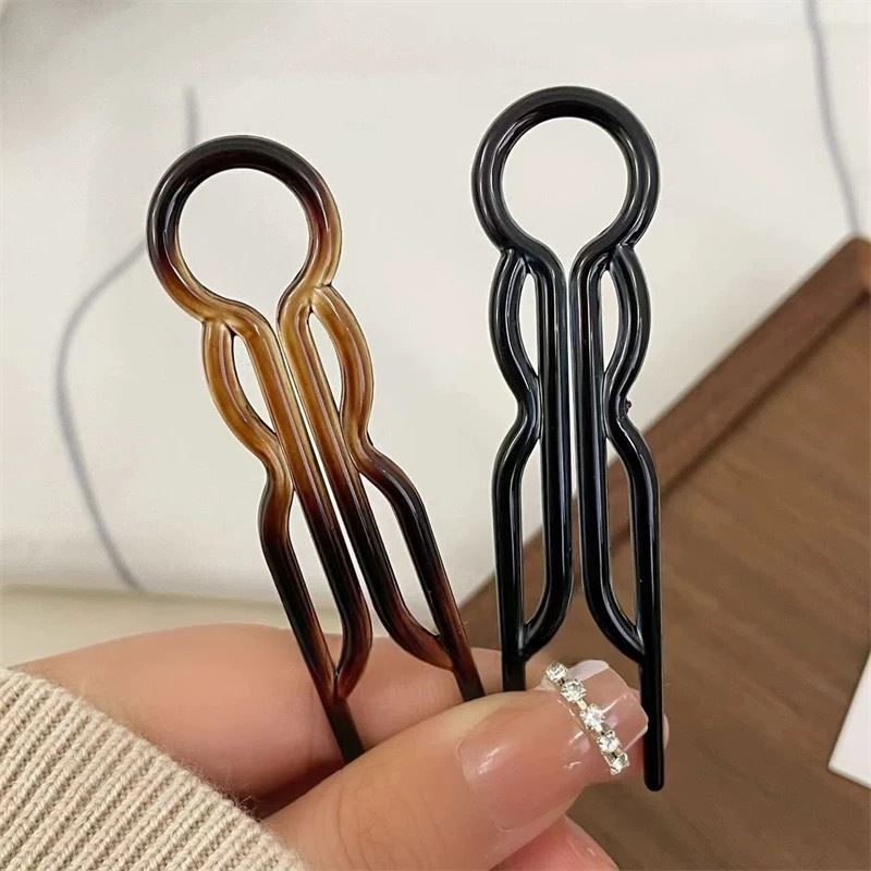 New cross-border small fish hairpin, U-shaped with a high-end feel, a niche bun hairstyle, a lazy person's updo hair accessory, hairpin, hairpin and headwear Application Scenario