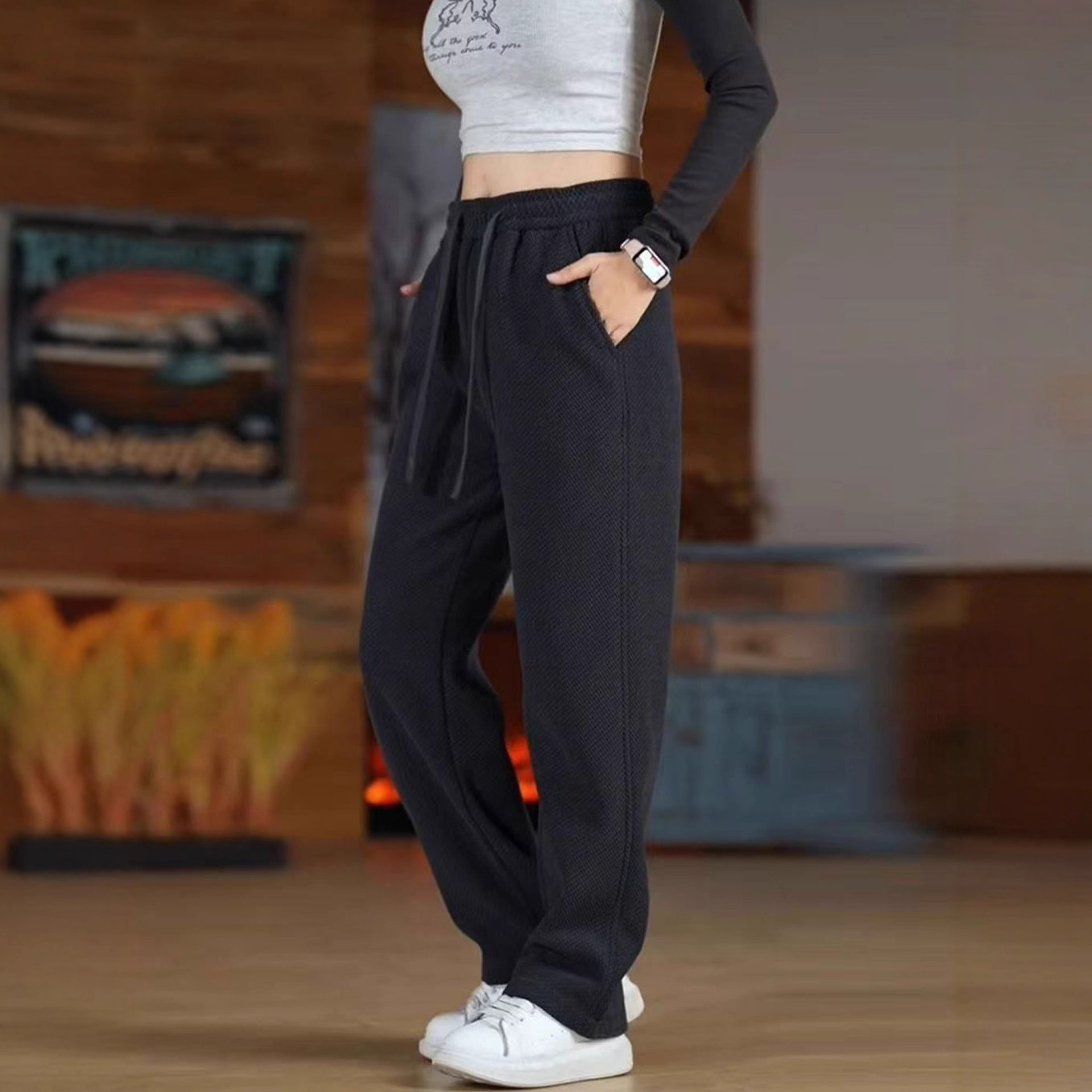 Heavyweight knitted twill sweatpants for men, new autumn and winter style, loose straight-leg pants, versatile and trendy long pants for men, 2025 style Application Scenario