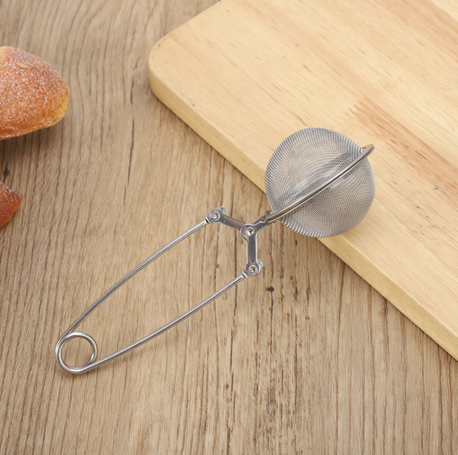Stainless steel tea balls, tea strainers, tea brewing utensils, creative tea strainers, tea bags and tea sets Application Scenario