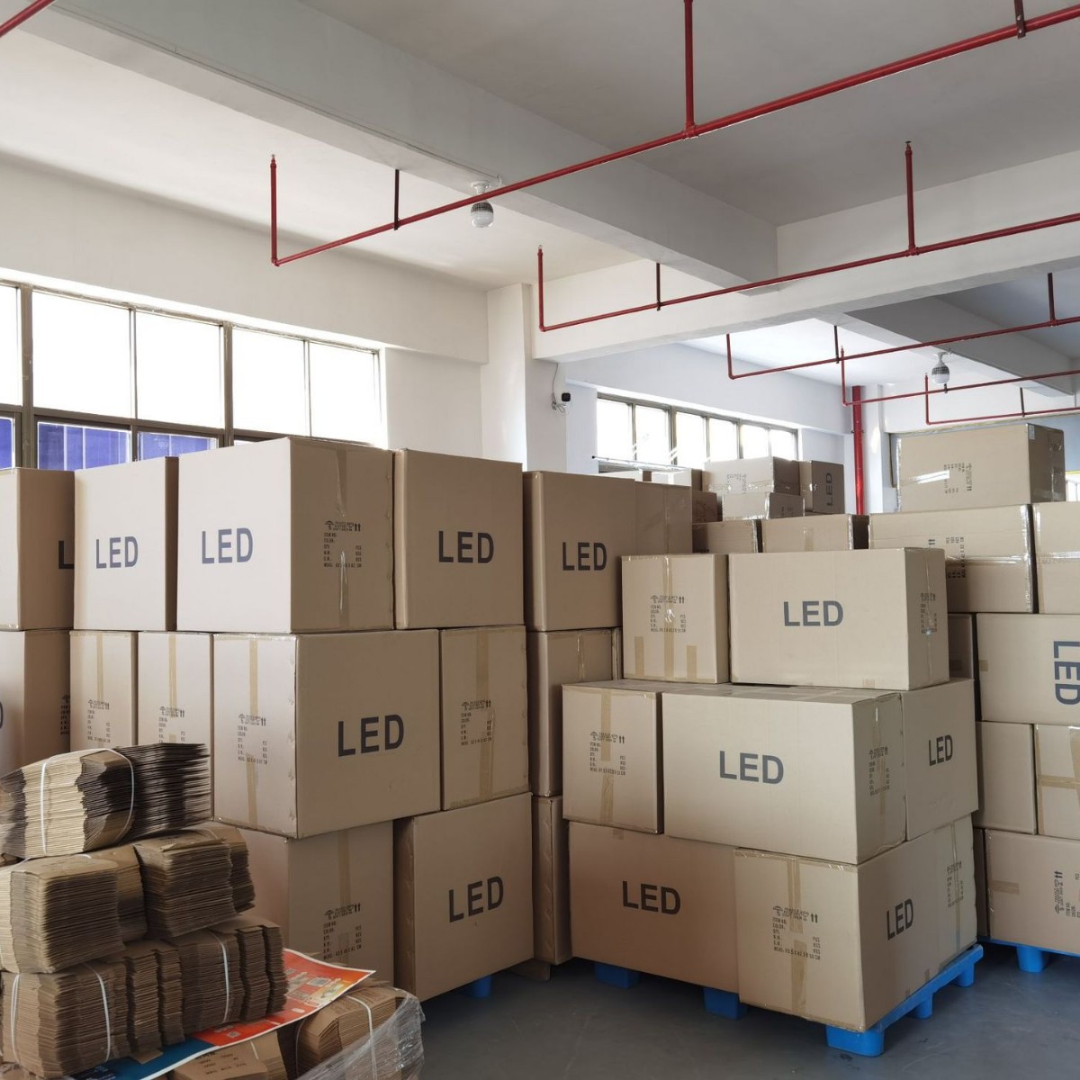 led bulb ultra-bright energy-saving lamp, high-brightness household screw socket E27 socket B22 high-brightness bulb lamp manufacturer wholesale Specification image