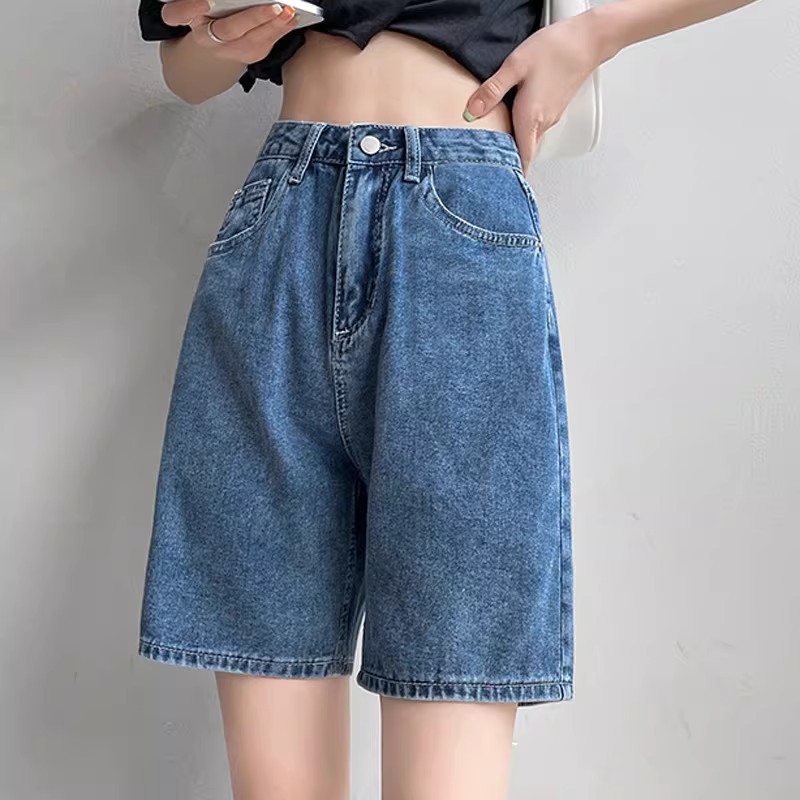 High-waisted denim shorts for women 2026 new summer, simple commuting style, straight-leg capri pants, loose and slimming wide-leg pants details Picture