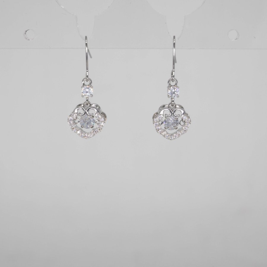 New copper-plated real gold fashionable women's Korean style simple and individual zircon earrings set with zircon safety lock ear hooks Item Picture