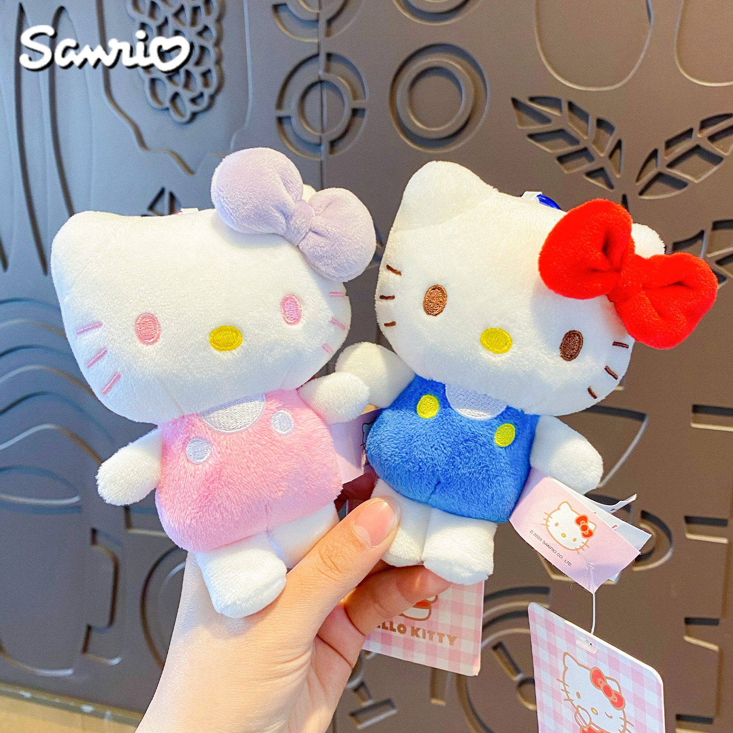 4-inch classic standing Hello Kitty plush toy keychain, cute best friend bag pendant Specification image