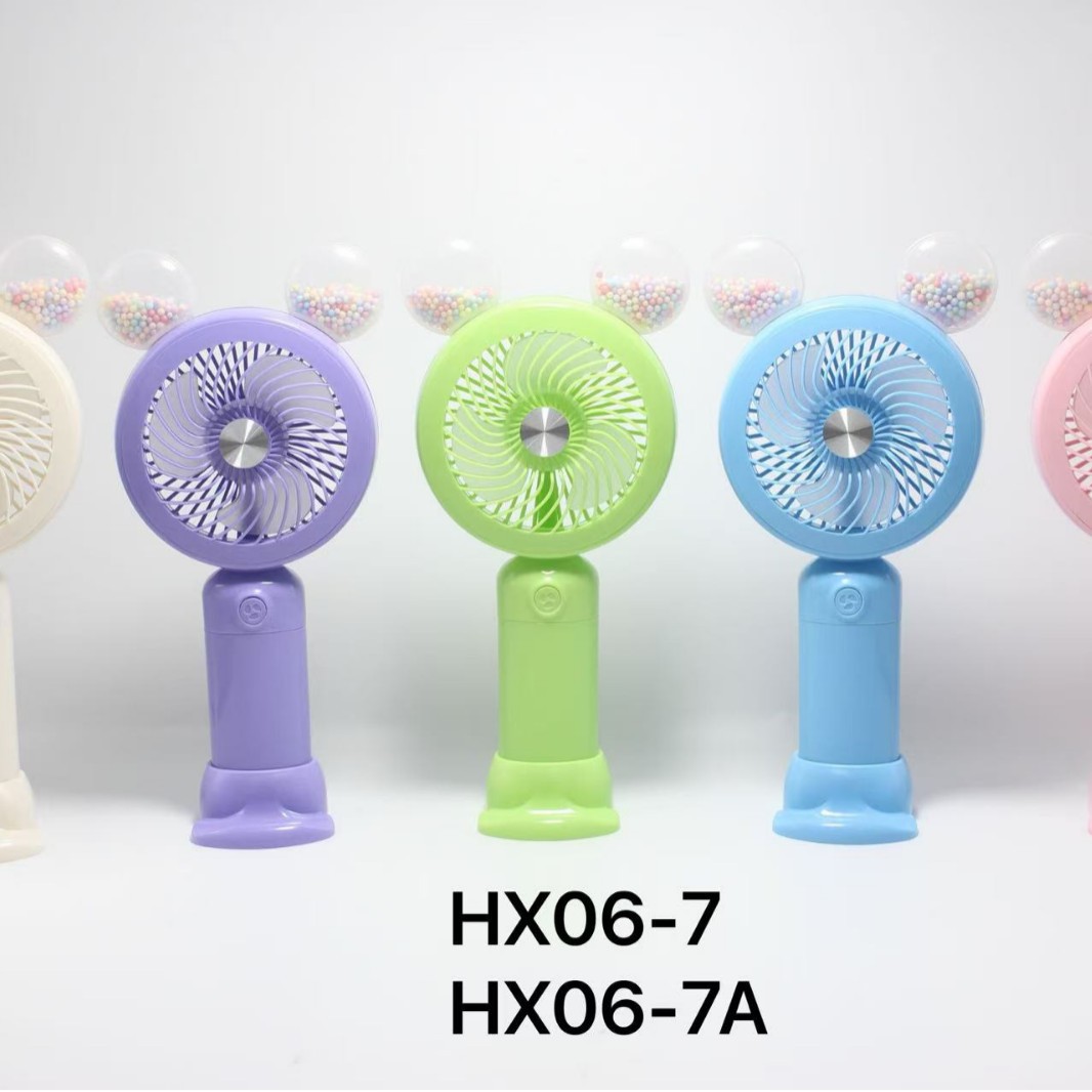 ويحمل آذان الدب HXX06-7A الثلاثة مراوح صغيرة مع حامل محمول محمول محمول على القاعدة لشحن بطاريات فصل الصيف details Picture