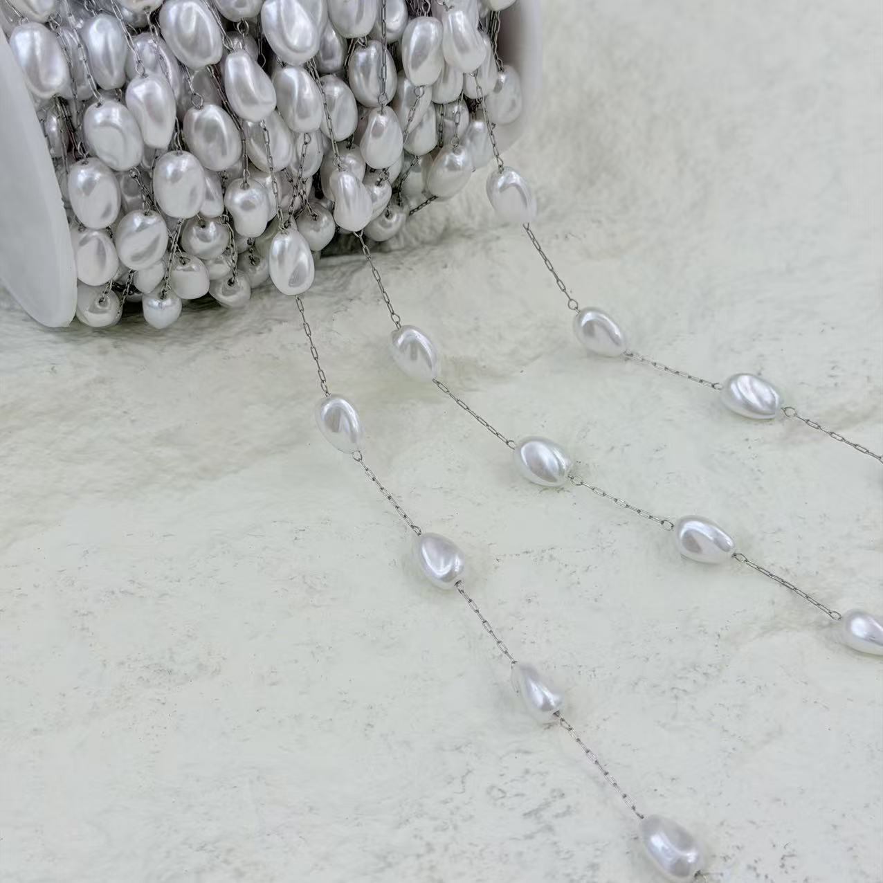 Cross-border light lujo blanco heterocality twist 7 holes pearl chain hecho a mano diy collar pulsera material accesorios accesorios venta al por mayor