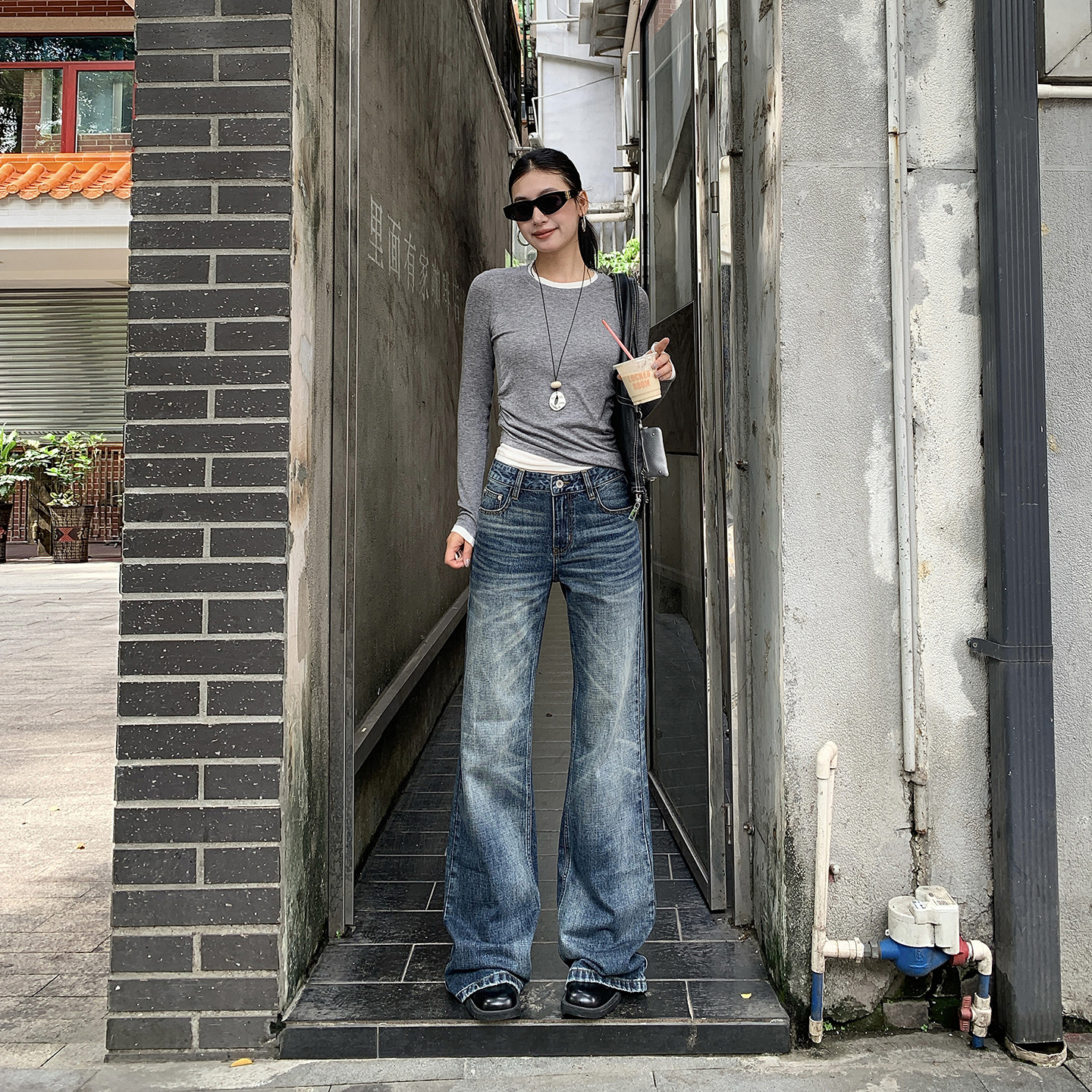 女式牛仔裤实物图