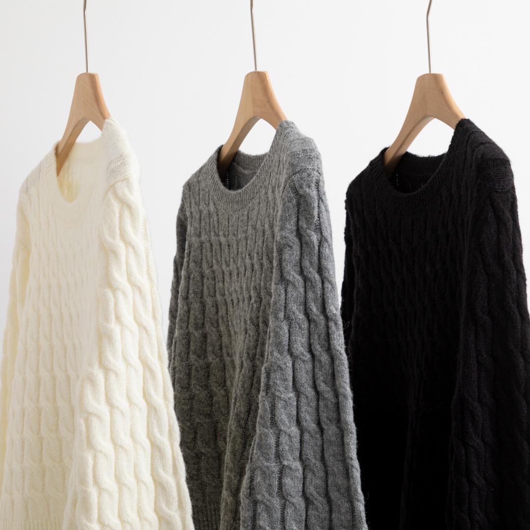 Women's braided pullover sweater, high-waisted short knitted sweater, retro braided loose, versatile and laid-back style for autumn and winter Specification image