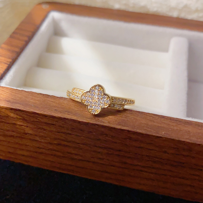 A niche, light luxury and fashionable full-diamond four-leaf flower open-mouth ring, exquisite, versatile for daily commuting, high-end and super dazzling index finger ring details Picture