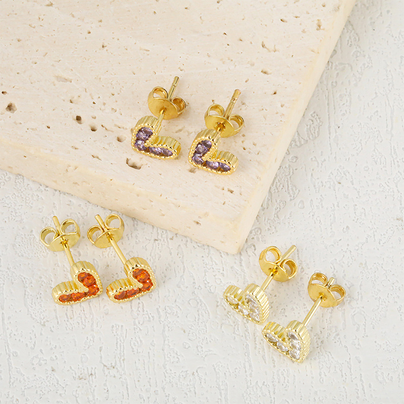 Cross-border best-selling small and exquisite micro-embedded multi-color zircon heart-shaped stud earrings, fashionable and retro original design heart earrings