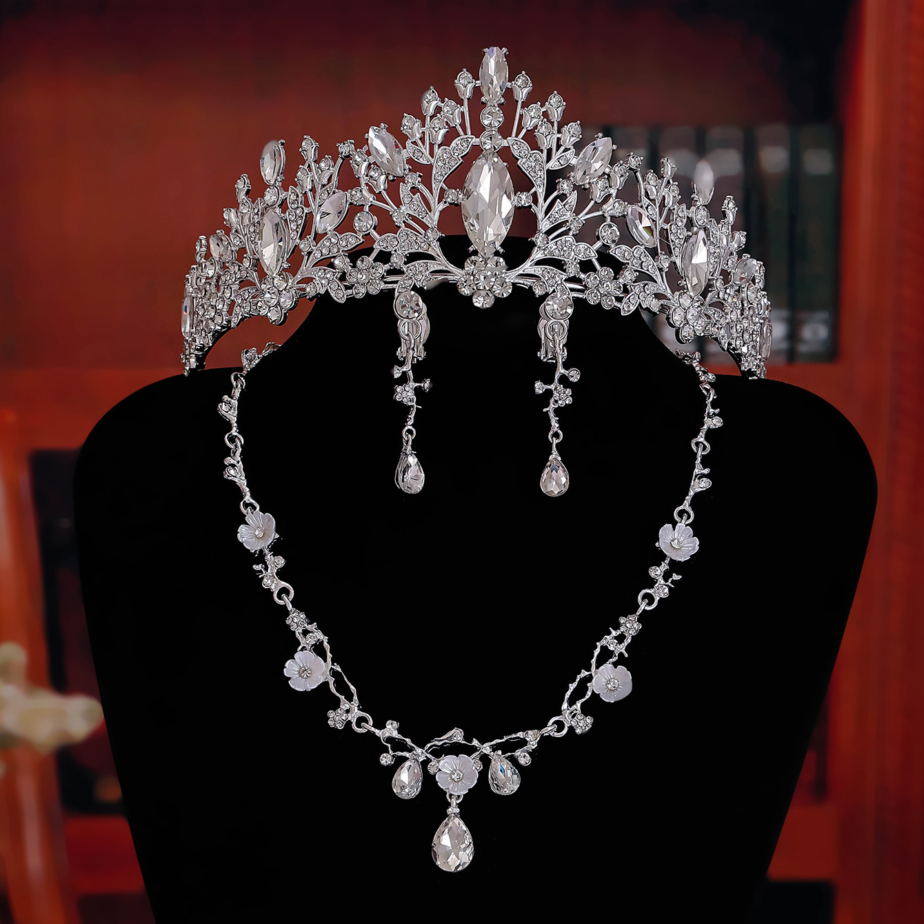 奢华大气公主新娘套链三件套发饰配件饰品高端结婚项链耳环皇冠