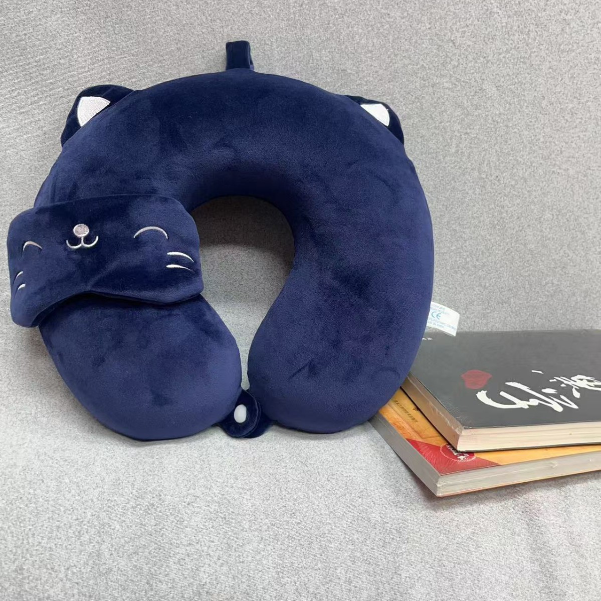 Almohada de cuello de dibujos animados máscara de ojos set siesta almohada U almohada almohada de oficina regalo de cumpleaños espuma de memoria almohada U details Picture