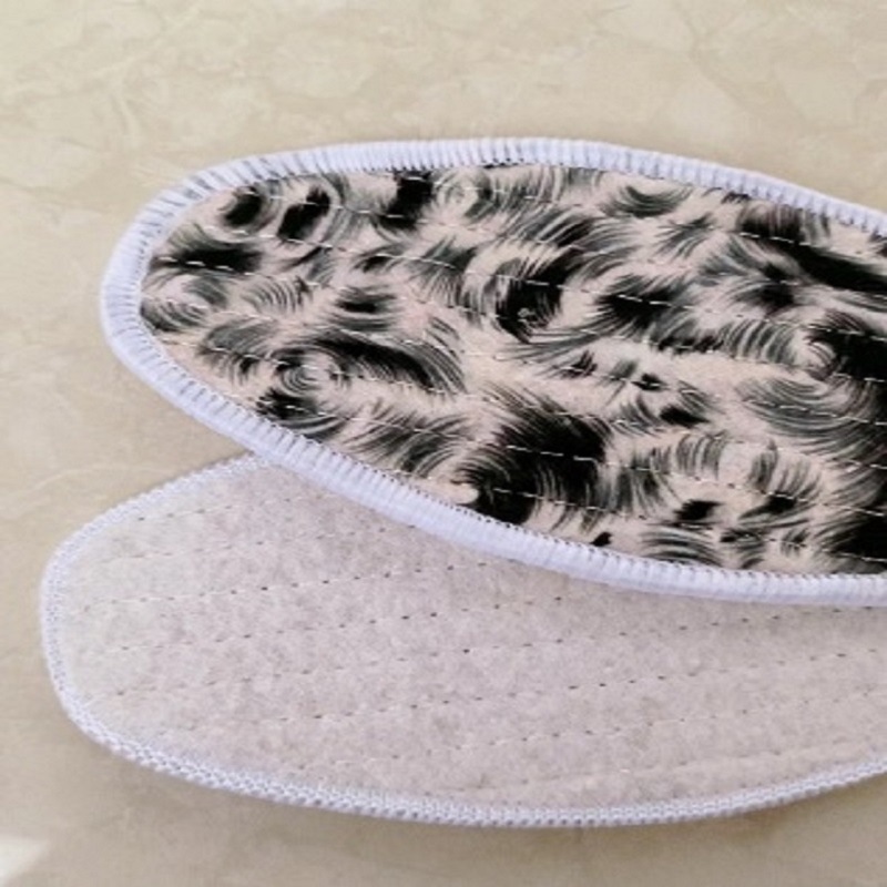 Blue phoenix tail warm winter insoles, comfortable cotton wool felt cotton insoles for men and women, wholesale red phoenix tail insoles for men Application Scenario