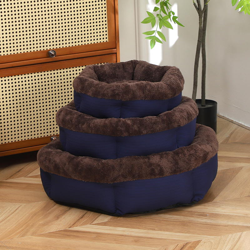 Cross-border all-season universal pet pads, thickened plush round dog beds, winter warmth plush dog beds and dog beds wholesale Application Scenario