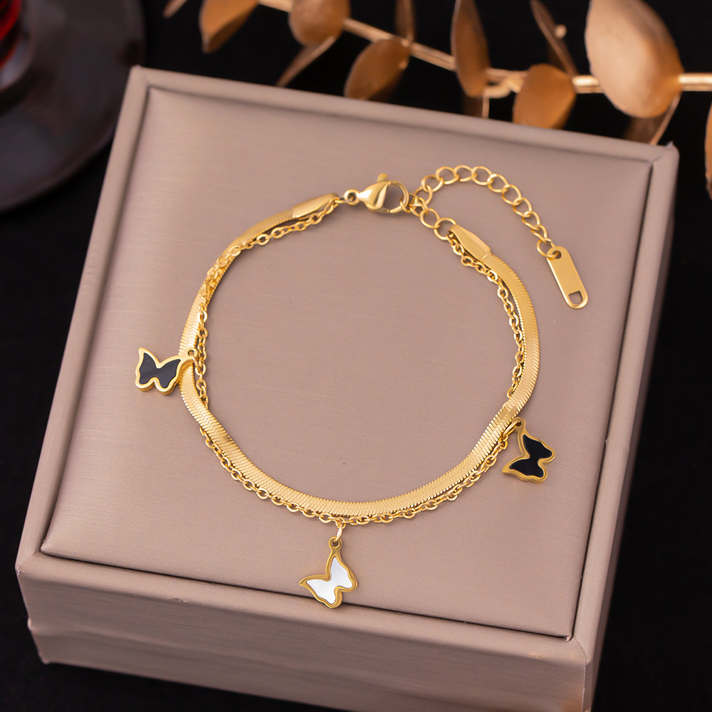 New fashionable commuting titanium steel bracelet women's light luxury jewelry, Korean non-fading couple bracelet spring women's wholesale details Picture