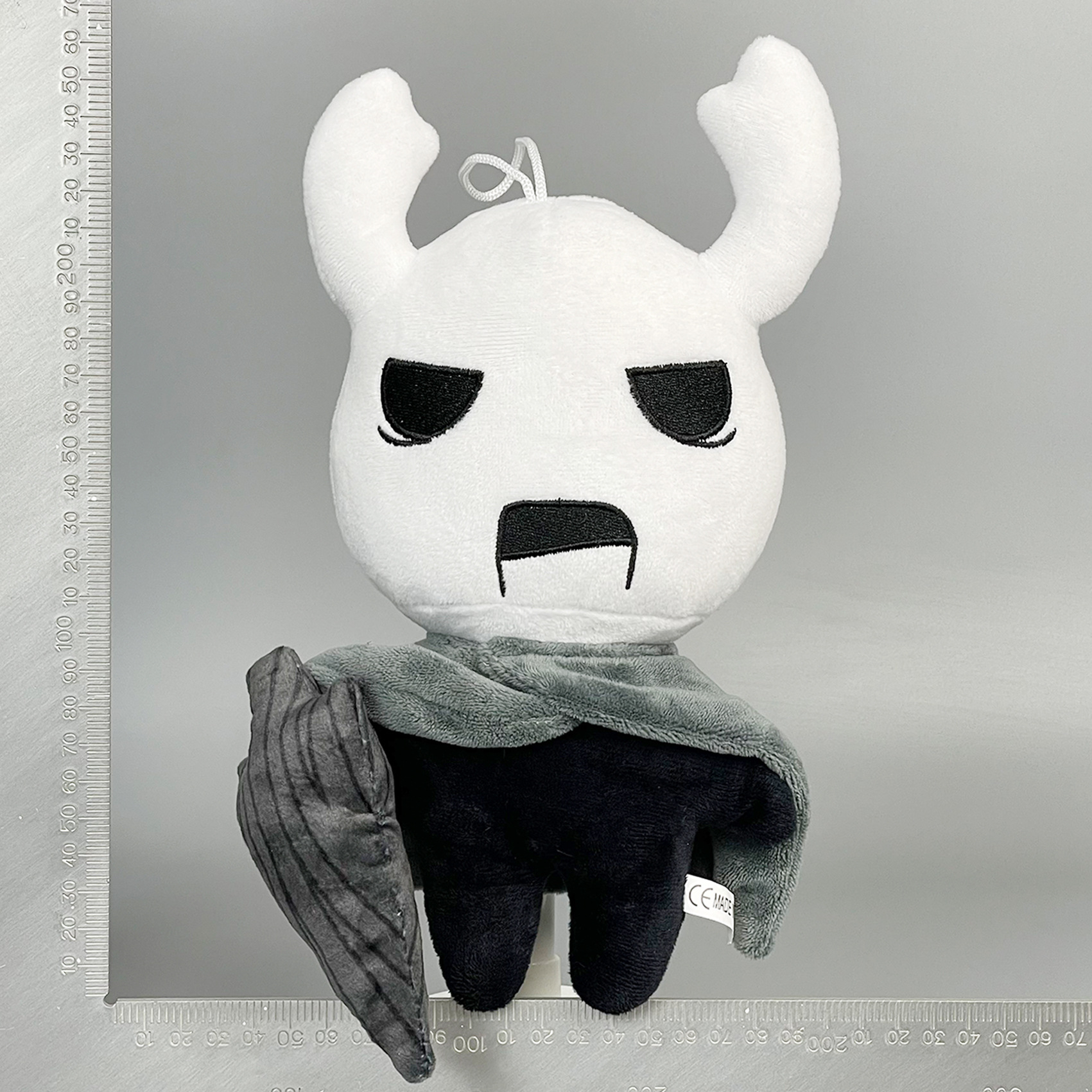hollow knight, a cross-border best-selling plush toy doll, is in stock Application Scenario