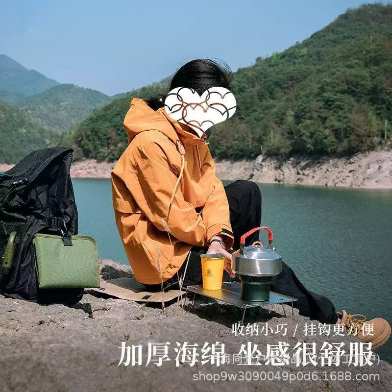 Moisture-proof floor mat, outdoor mountain climbing and hiking folding seat mat, cooling picnic mat, grassland camping portable, waterproof thickened Specification image