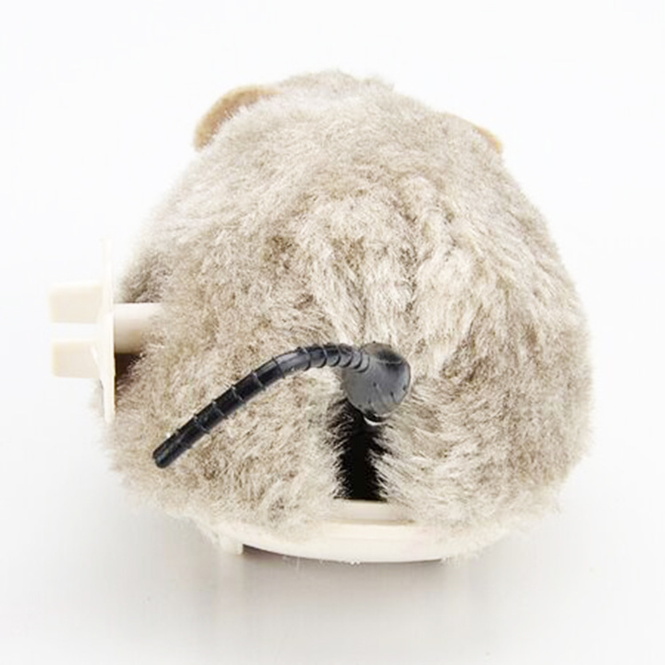 Wholesale of plush simulation mouse pet cat toys, wind-up and wound fun self-entertainment cat toys, pet supplies Application Scenario