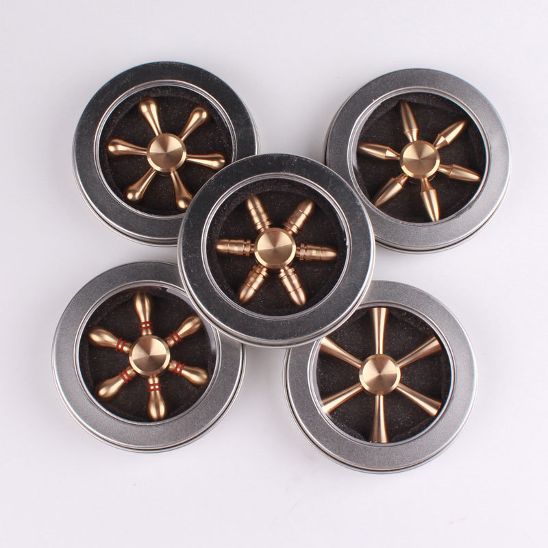 纯铜新款子弹头指尖陀螺手指成人减压桌面旋转铝合金陀螺玩具产品图