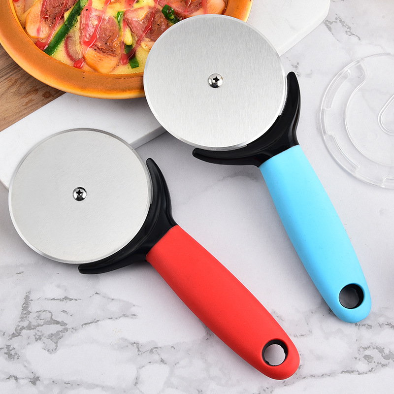 Wholesale stainless steel pizza cutters, pizza roller knives, pizza wheel knives, pizza cutters, and kitchen baking tools from the manufacturer details Picture