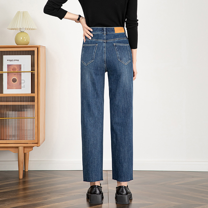 Women's 9-inch straight jeans 2026 Spring new high-waisted slimming fringed cigarette pants 8136 Application Scenario