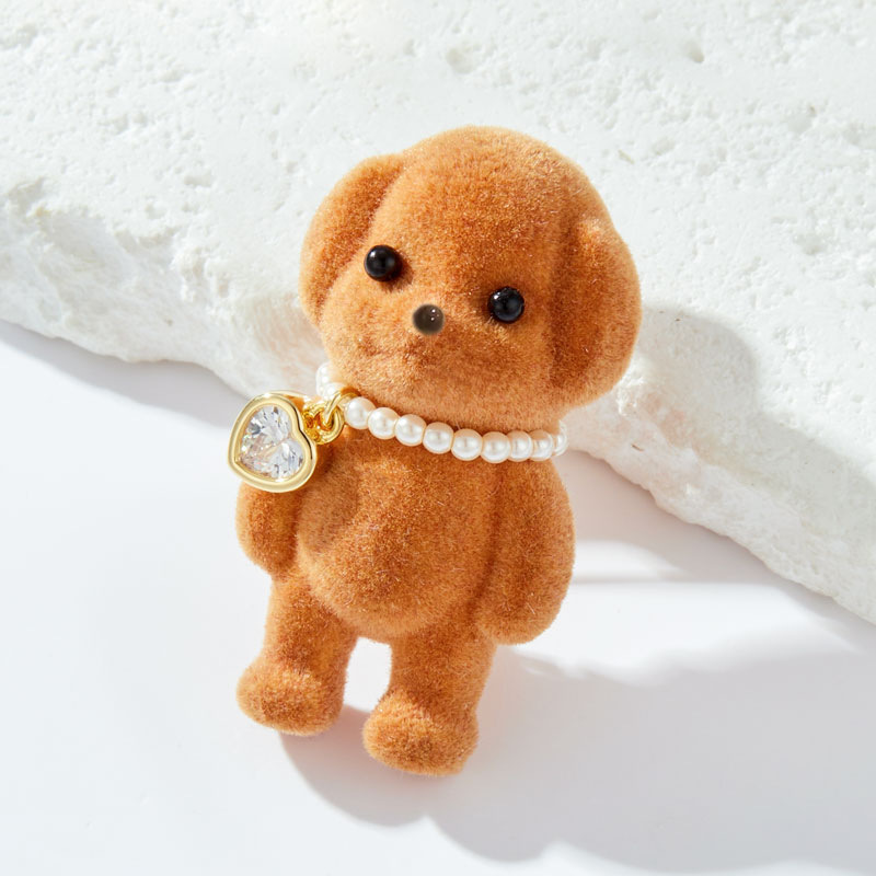 Cute and adorable plush little VIP brooch, new fashionable little animal dog brooch, exquisite plush figurine brooch