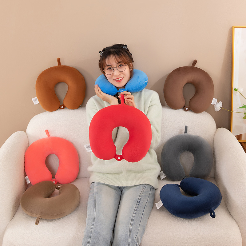 哇噢定制PP棉u型枕水晶绒护颈枕午睡礼品飞机坐车旅行u型枕头批发