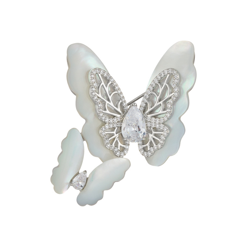 The new micro-inlaid zircon natural shell double butterfly brooch exudes a light luxury and high-end feel. The insect brooch is exquisite and versatile Item Picture