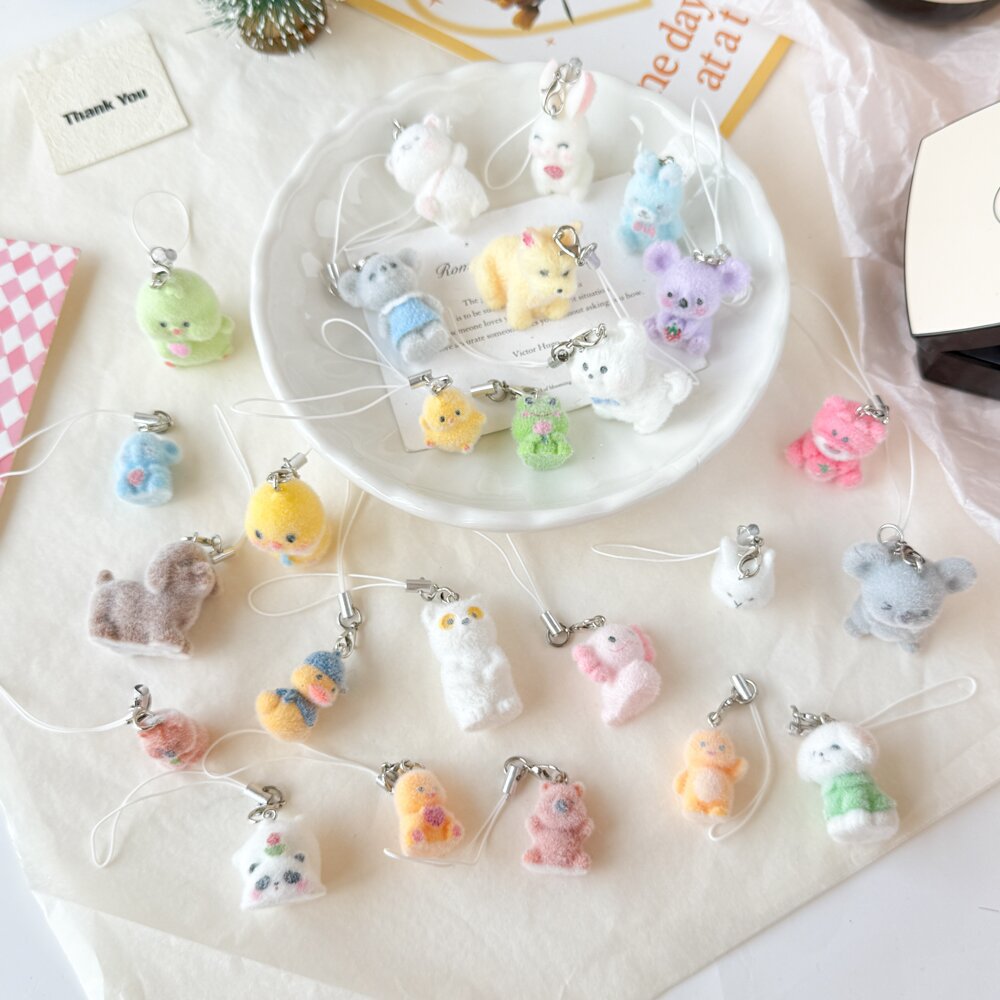 可爱植绒动物气呼呼小兔钥匙扣植绒汽车挂件手机链包包挂饰送朋友