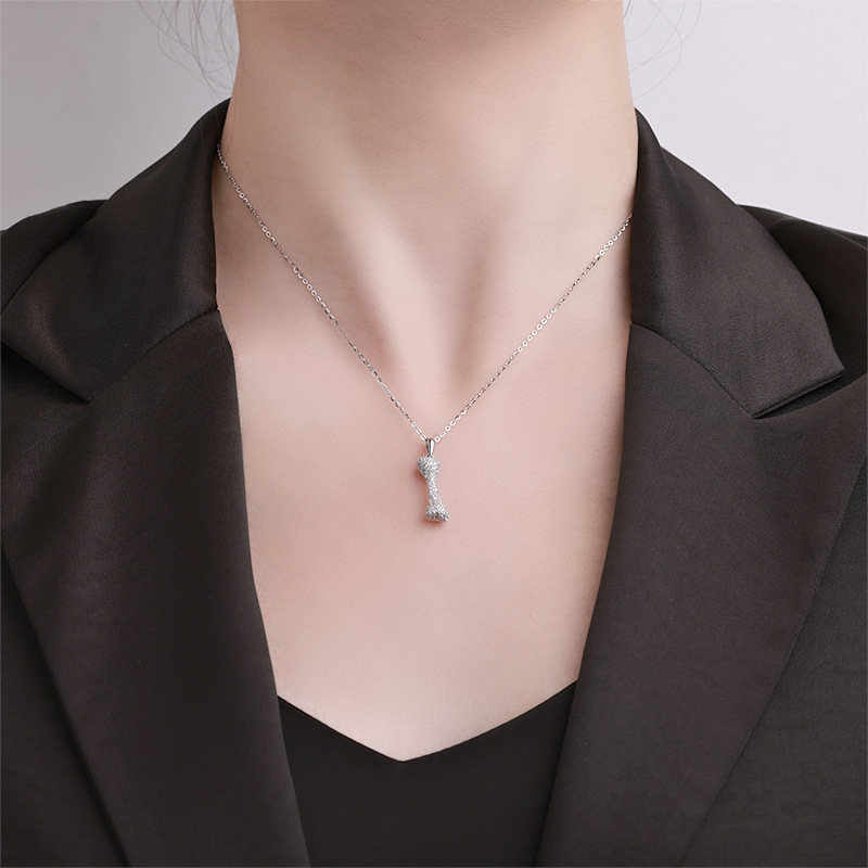 Wang Yibo's S925 sterling silver full diamond bone necklace, a high-end, light luxury, niche diamond-encrusted trendy pendant for both men and women Application Scenario