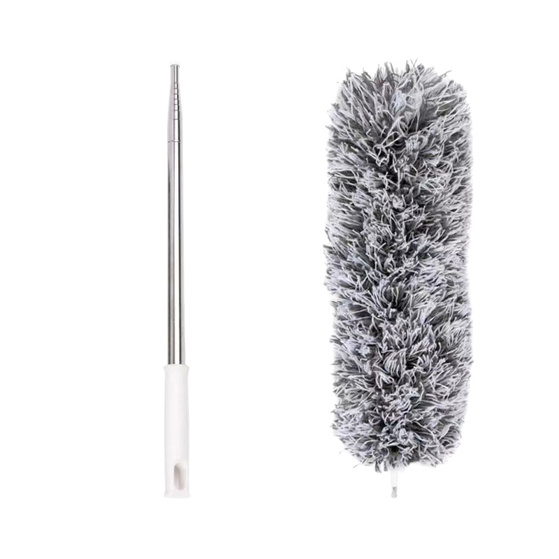 A retractable feather duster for cars, a retractable dust brush, a dust duster for household use Application Scenario