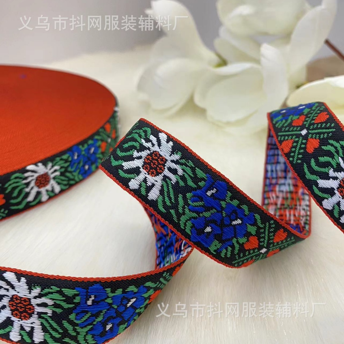 2.0 CM -3.0 CM مع أزياء وطنية مزخرفة بأغلفة لوازم الملابس details Picture