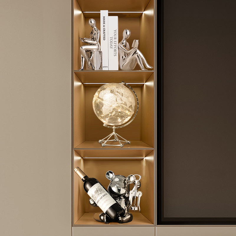 Light luxury ornaments, high-end modern bookends, figure ornaments, home living room, TV, wine cabinet, office and study decorations Specification image
