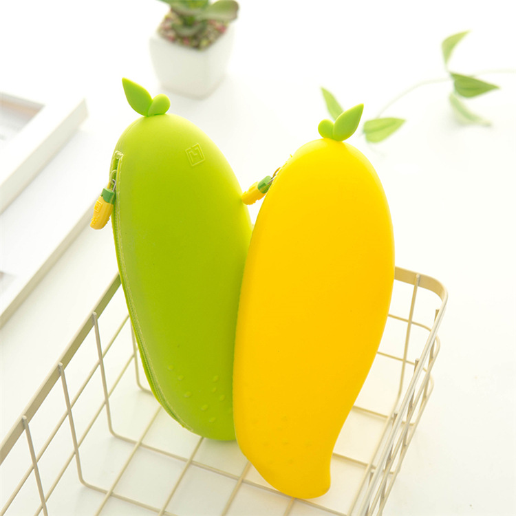Mango silicone zipper pen case, large-capacity creative simulation fruit pen case, cute and personalized student stationery bag