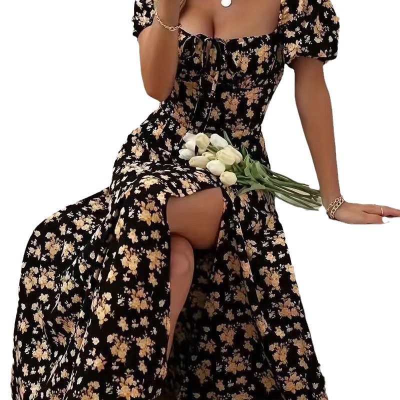 Amazon's new Summer 2026 European and American women's wear: A fresh and delicate floral, figure-hugging, slit European and American halter dress for women Item Picture