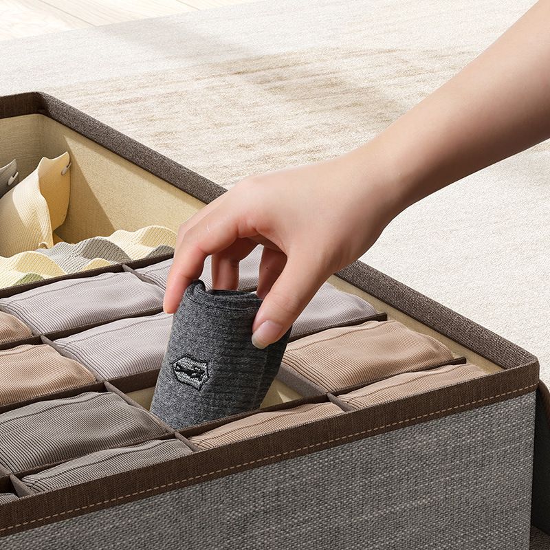 Travel-specific clothing storage box, toothbrush and toothpaste set, portable toiletries Specification image