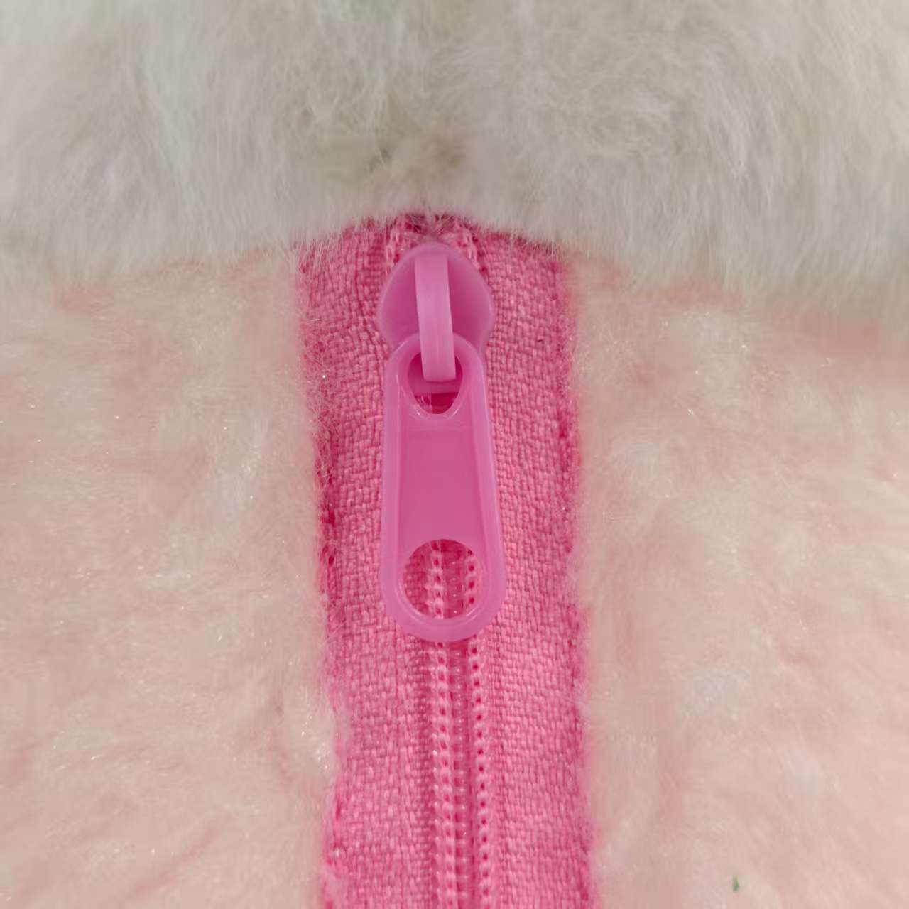 跨境卡通便装企鹅毛绒玩具公仔睡觉抱枕玩偶儿童生日礼物细节图