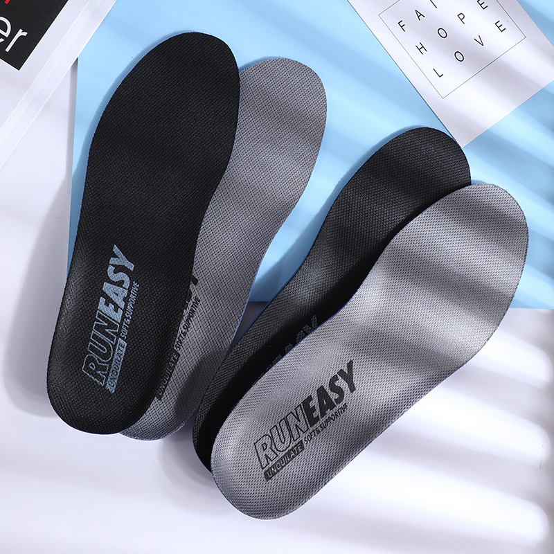 The high-elasticity shock-absorbing sports insoles are breathable, comfortable, soft and snug. They are light and easy to run. The insoles can be freely cut details Picture