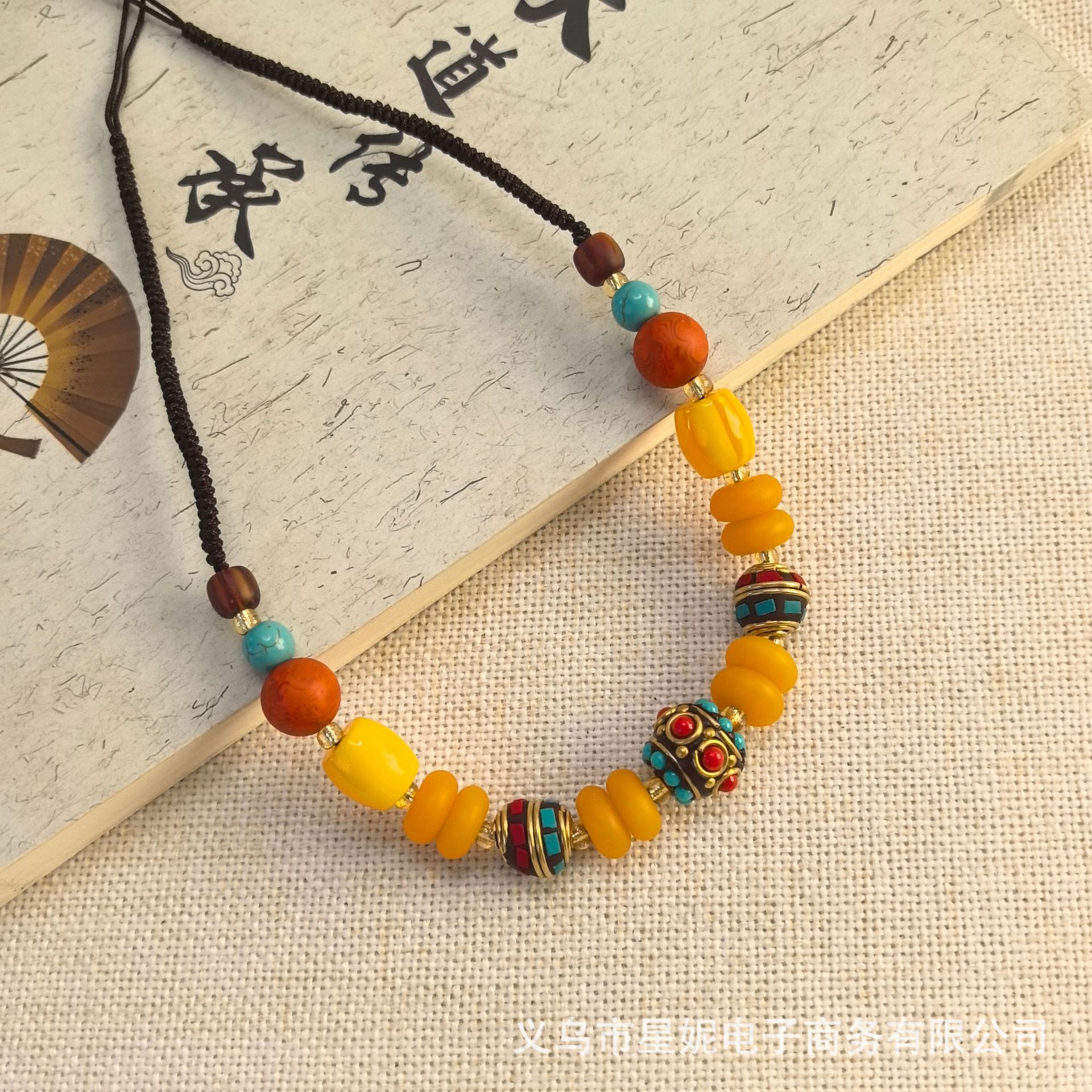 Colorful bead necklace for women, short and elegant pearl lanyard jewelry, classic necklace, fashionable and versatile details Picture