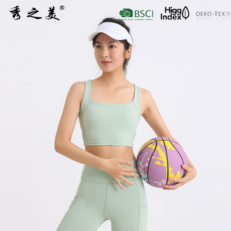 模特/瑜伽模特/瑜伽模特陈列/模特陈列/冲锋衣白底实物图