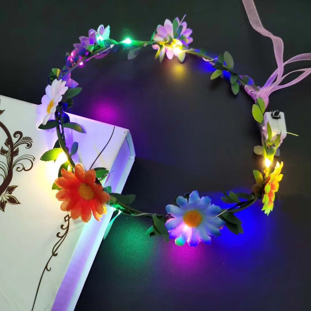 Luminous garlands, seven-color flashing garlands, sunflower headwear, new children's toys, wholesale from night market stalls Application Scenario