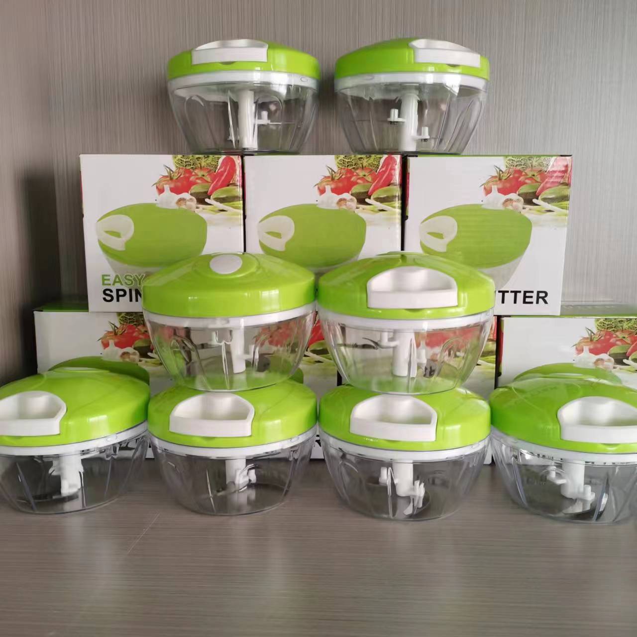 Cross-border garlic puller, manual vegetable cutter, rope vegetable cutter, meat grinder, dumpling filling, meat mincing machine, small kitchen tools Application Scenario