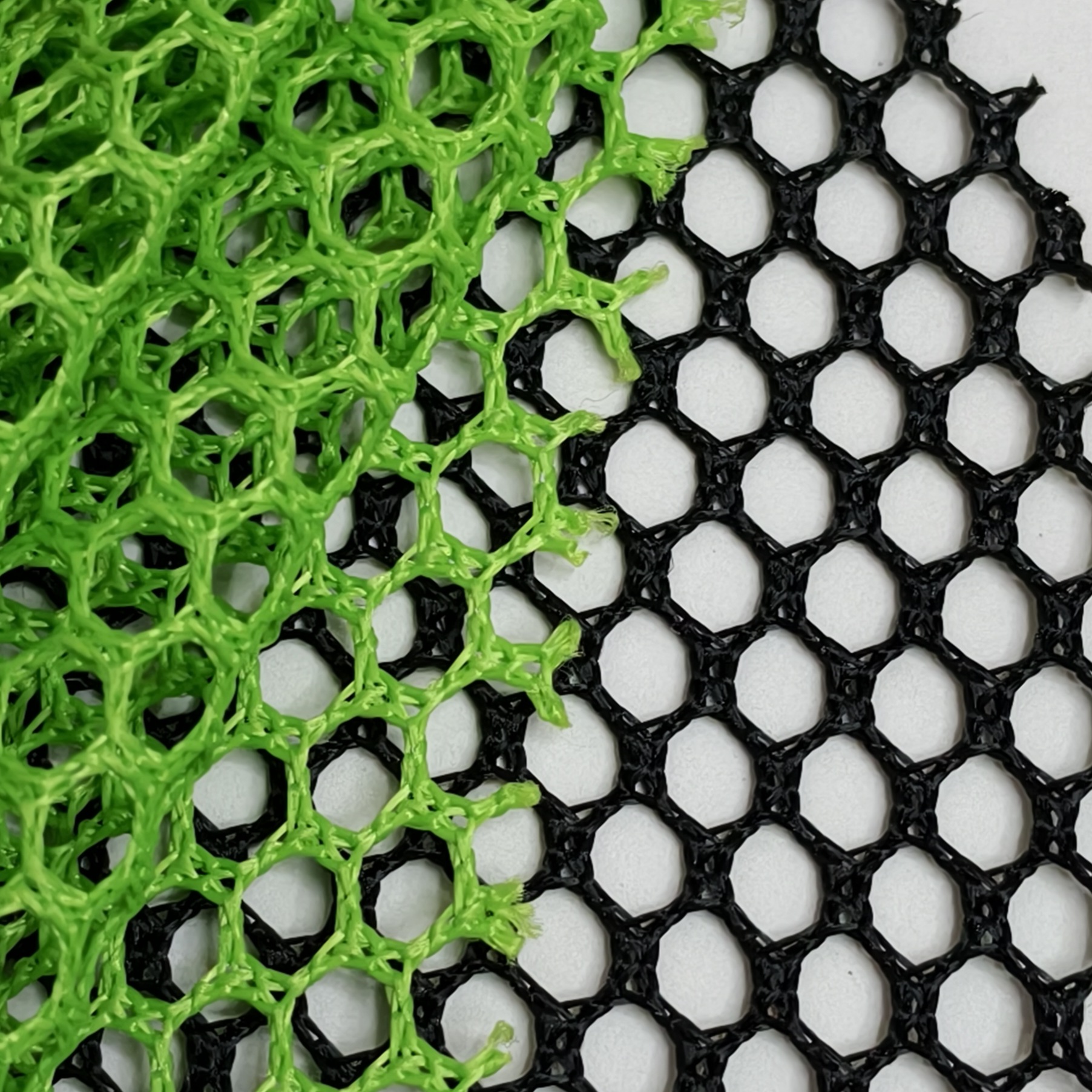 Tela de malla de poliéster tela de malla A013 malla hexagonal material de calzado equipaje para niños bugys juguetes bolsos maletas mochilas deportivas accesorios material de equipaje daiye Item Picture