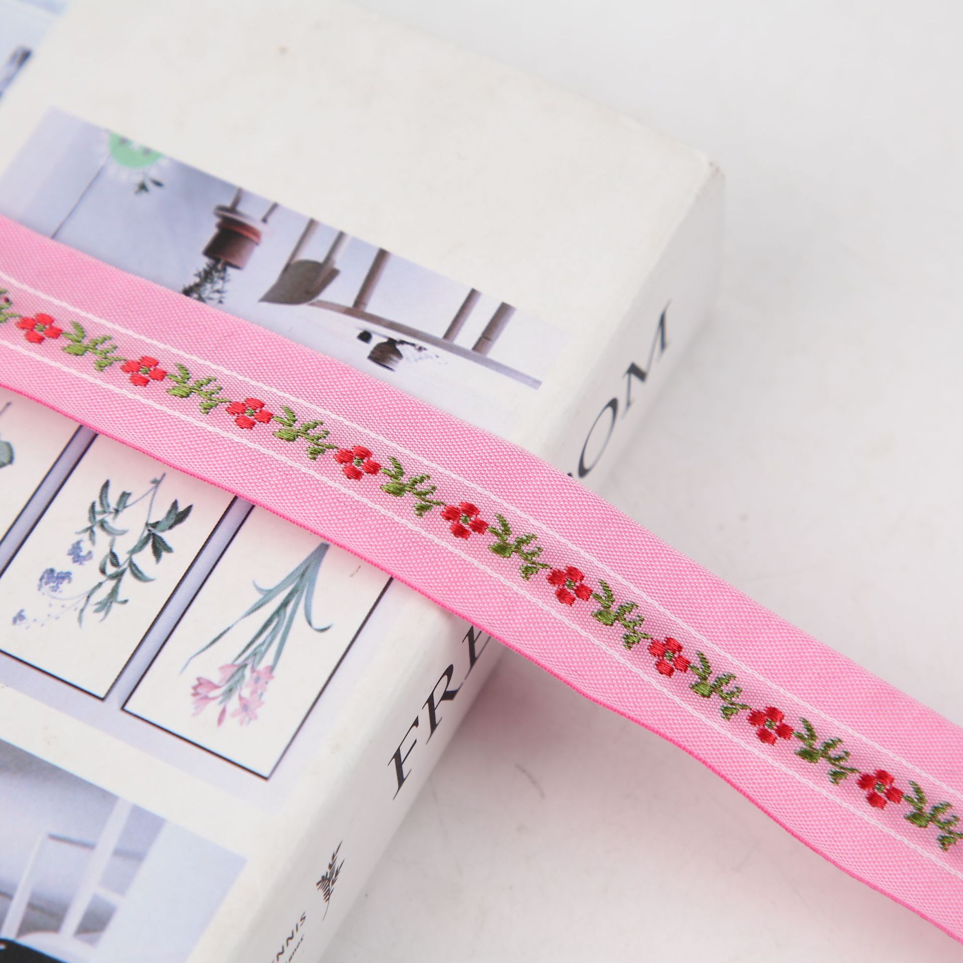 2.3cm primavera estilo primavera estilo étnico bordado jacquard cinturón hecho a mano DIY arcos correas accesorios para el pelo clips para el pelo zapatos y sombreros Specification image
