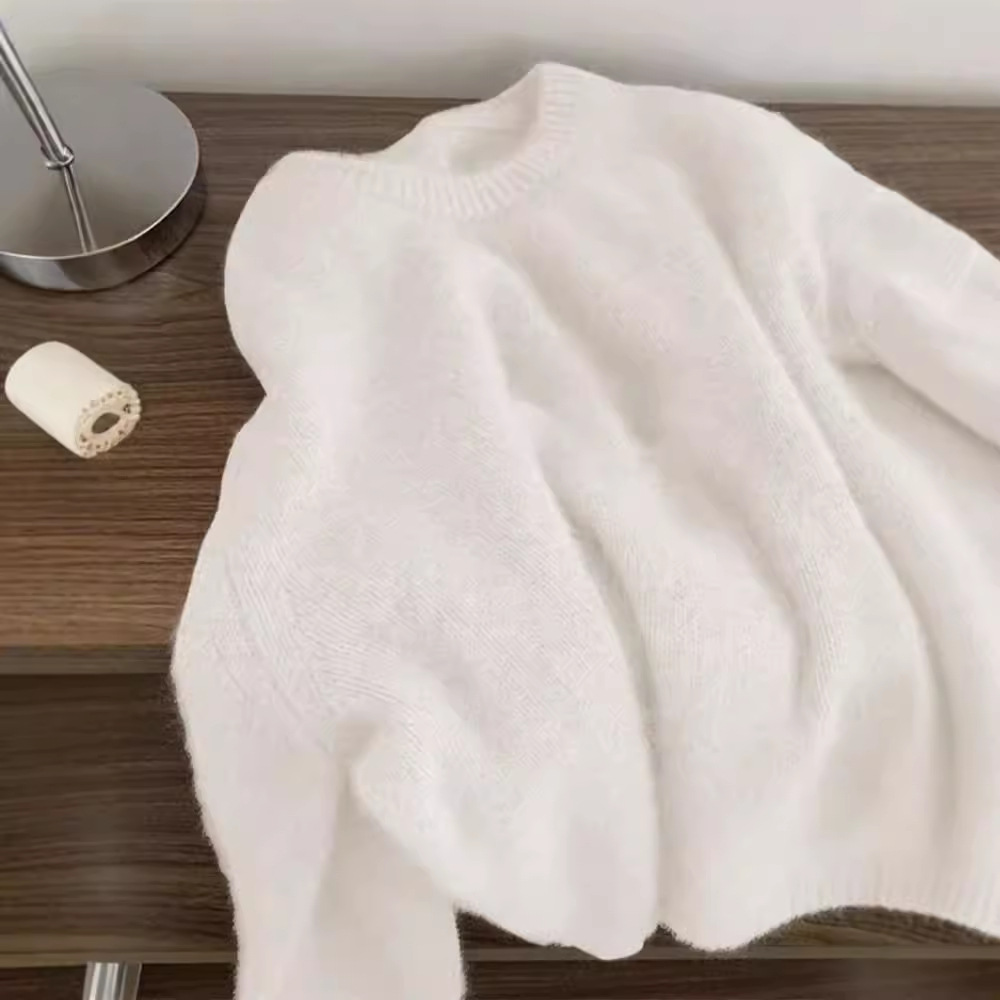 A high-end, soft and fluffy raccoon wool round-neck sweater for women in winter, thickened and laid-back style milk fufu, paired with a knitted sweater top Specification image