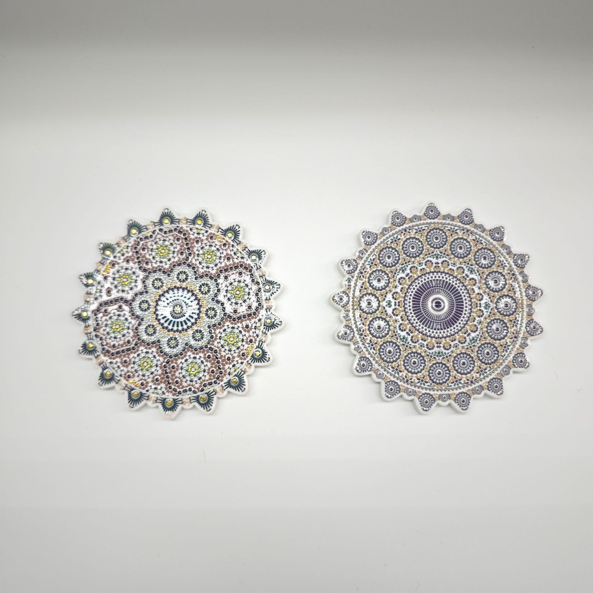 Multi-angled petal retro patterned ceramic 3D embossed and embossed coasters, home decorative, heat-insulating and waterproof coasters Application Scenario