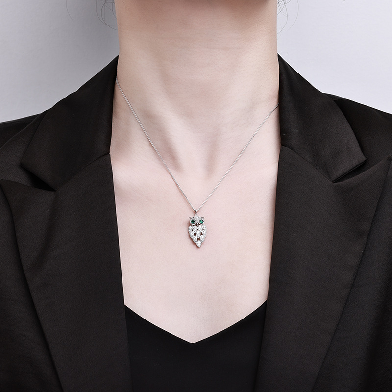 European and American cross-border copper micro-inlaid moissanite owl collarbone chain for women, light luxury, niche and versatile, cute bird silver necklace