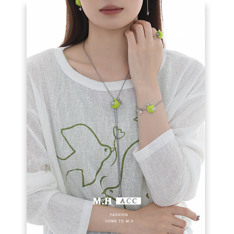 Summer new green apple necklace for women, pull-out style, high-end, fashionable and versatile. Original design, sweet and cool style collarbone chain Specification image