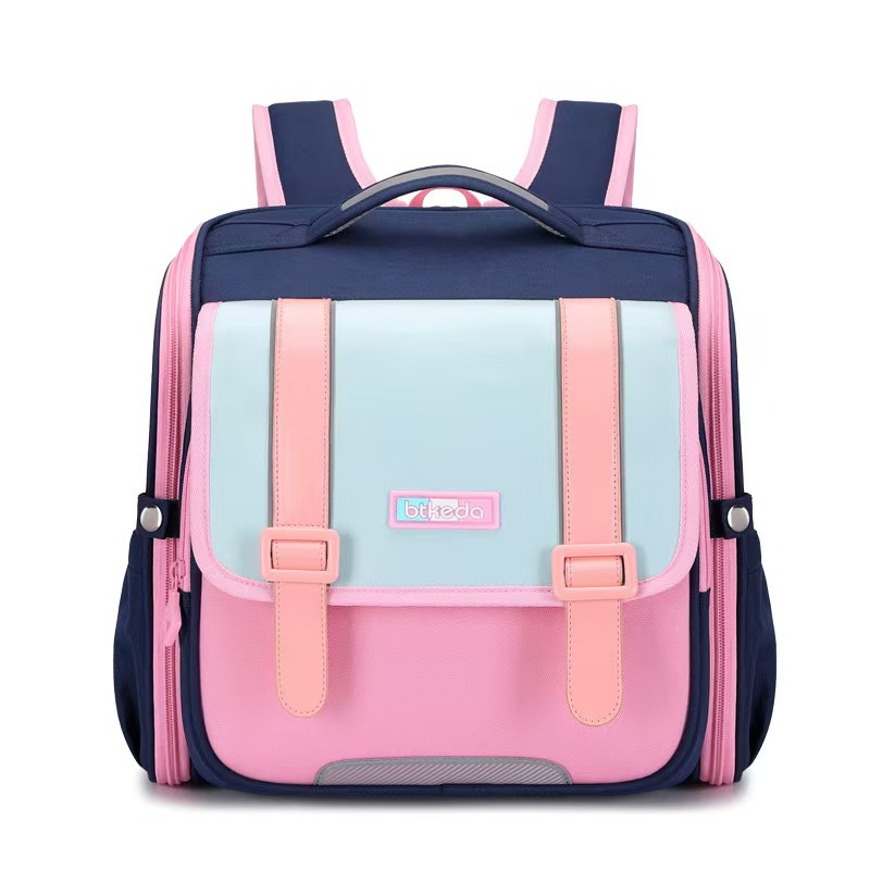 Multi-functional schoolbag, fresh, simple and elegant for primary school students, backpack for spine protection, high-quality children's backpack Application Scenario