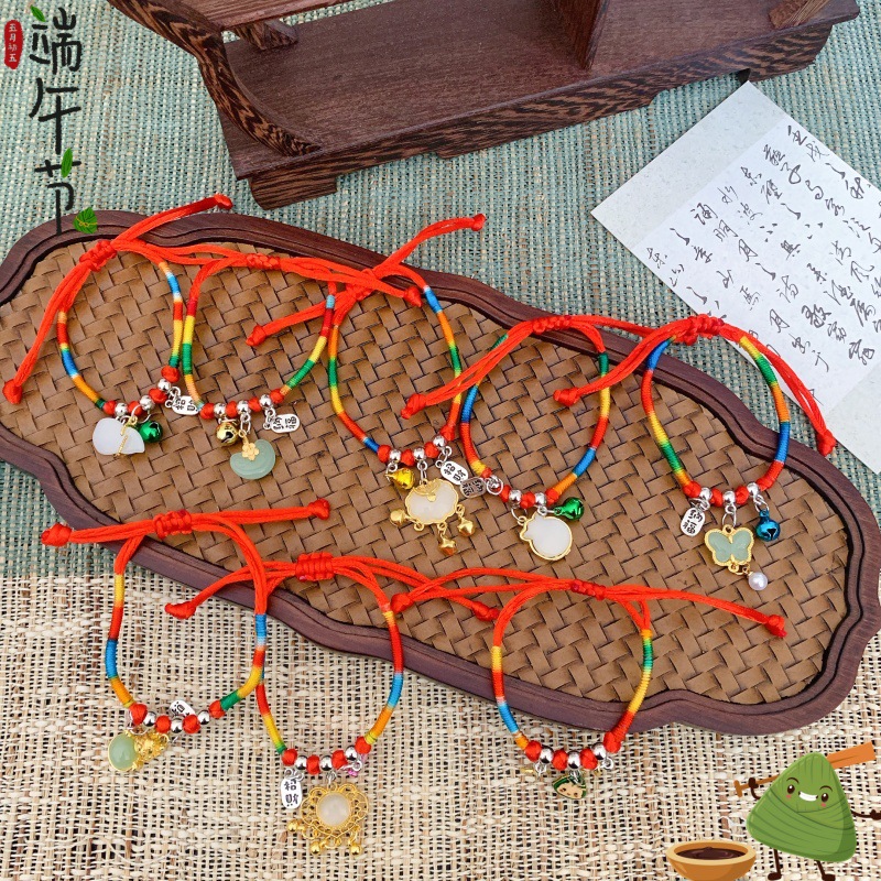 Colorful rope and thread hand-woven bracelets for the Dragon Boat Festival, children's and baby bracelets as accessories and gifts Application Scenario